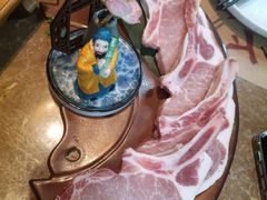 西班牙战斧猪排-额尔敦牛厨师铜板烧