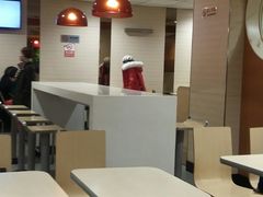 大堂-麦当劳(北京南站店)