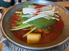-喇喇排骨火锅·传统韩式脊骨汤(望京西园总店)