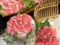 -山川小町·极番烧肉(新地假日广场店)