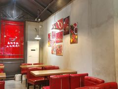 -愉肴麻辣香锅(中山路店)