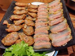 -老滇山寨•云南特色菜•地方菜•民族风情歌舞表演(金碧店)