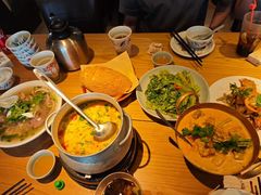 -大头虾越式风味餐厅(光明广场店)