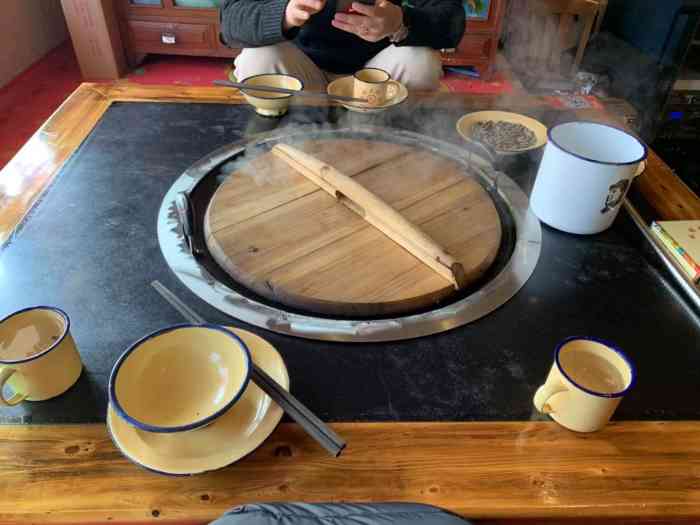 姚稷大铁锅(莫邪路店)-"铁锅炖大鹅的口味真的非常好,口感油而不腻.