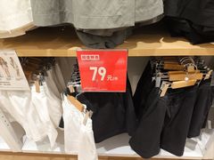-优衣库(太原龙湖万达广场店)