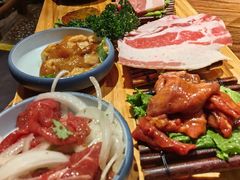 -明洞阿姨·韩式酱蟹烤肉·创意料理(三元桥店)