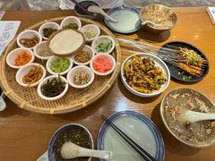 -包整·丝娃娃(一览甲秀楼风景店)