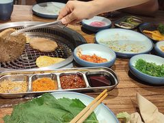 -明洞阿姨·韩式酱蟹烤肉·创意料理(三元桥店)