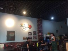 大堂-愉肴麻辣香锅(中北镇店)