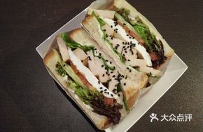 French Garlic Butter Chicken Sandwich