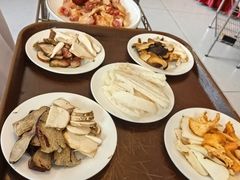 -天宜隆蘑菇宴火锅(石景山旗舰店)