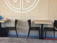 -麦当劳(展览路店)