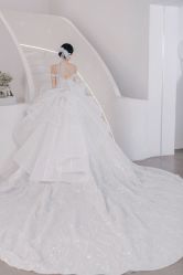 -艾米丽婚纱礼服