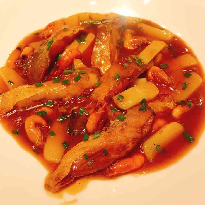 圆苑(日月光漕宝路店)-"这家本帮菜圆苑位于徐汇日月光2楼,反正转.