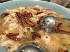-姚姚酸菜鱼·金戈戈香港豉油鸡(喜荟城联名店)
