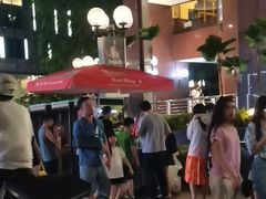 -詹爷爷乌节路街头冰淇淋