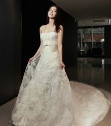 -Vera Wang婚纱礼服旗舰店