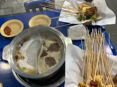 -马路边边·成都串串(翠柏路店)
