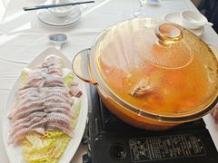 -天外天美食广场(哈尔滨路店)