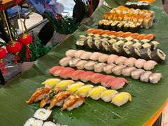 -广州万富希尔顿酒店·感趣自助餐厅·金秋蟹宴生蚝海鲜刺身烧烤