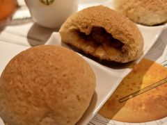 酥皮焗叉烧包-添好运点心专门店(深水埗店)