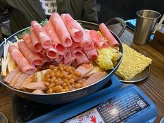 部队锅-MI WU FACTORY米屋美食工厂餐厅(绿地店)