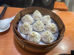 -莱莱小笼·乔艾