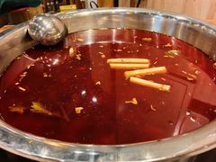 -肖肖酸萝卜鱼火锅(总店)