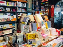 -西西弗书店&矢量咖啡(静安大悦城店)