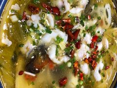酸菜鱼-蜀宴小调·精致家常菜(来福士店)