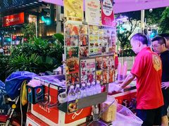 -詹爷爷乌节路街头冰淇淋