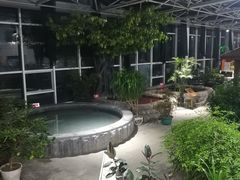 -盛彼得温泉度假酒店