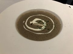 奶油蘑菇汤&nbsp;mushroom&nbsp;soup-MARU玛露音乐餐厅(大学路店)