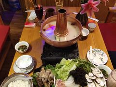 -民食香·腊排骨野生菌美食(木府店)