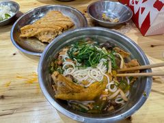 -柳州肥姨妈大骨螺蛳粉(曹路店)