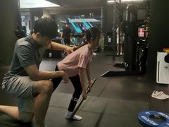 -TOP健身私教工作室(侨香店)
