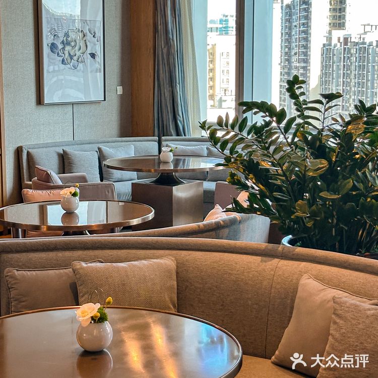 不是，广州也有属于自己的曼哈顿