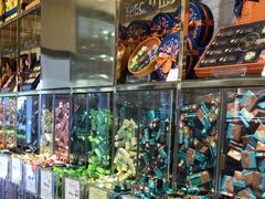 -VENCHI 闻绮(上海佛罗伦萨小镇店)