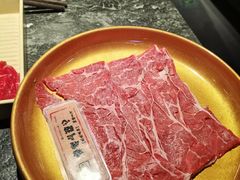 -牛YO寿喜烧·铁板烧和牛火锅自助(市府恒隆店)