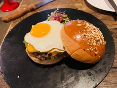 -HIGH FIVE哈福手工汉堡(桂林路店)