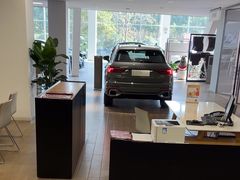 -上海永达奥诚奥迪4S店(申江路店)