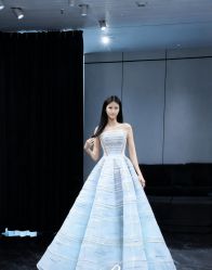 -Renee芮亦婚纱
