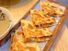 墨西哥牛肉奶酪饼-红小满休闲餐厅(十全街店)