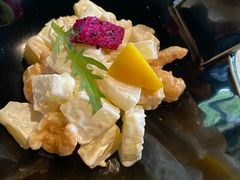 凤梨虾球-穹六人间 people 6(岳阳路店)