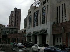 -沪东工人文化宫-停车场