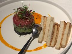 牛肉塔塔配牛油果黑橄榄酱-Solo(衡山路店)