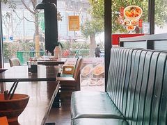 靠窗位-李先生牛肉面大王(上海站南广场店)