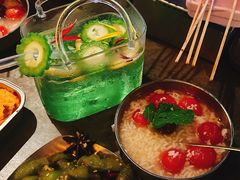 -麦凯伦烧烤·精酿超级工厂店(金桥总店)