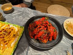 -肥肥虾庄·金牌油焖大虾(杨园滨江时代walk店)