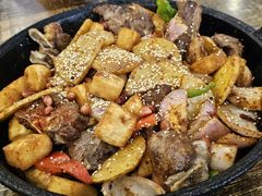 -老钟家烤羊排·敦伊阁清真餐厅胡羊焖饼